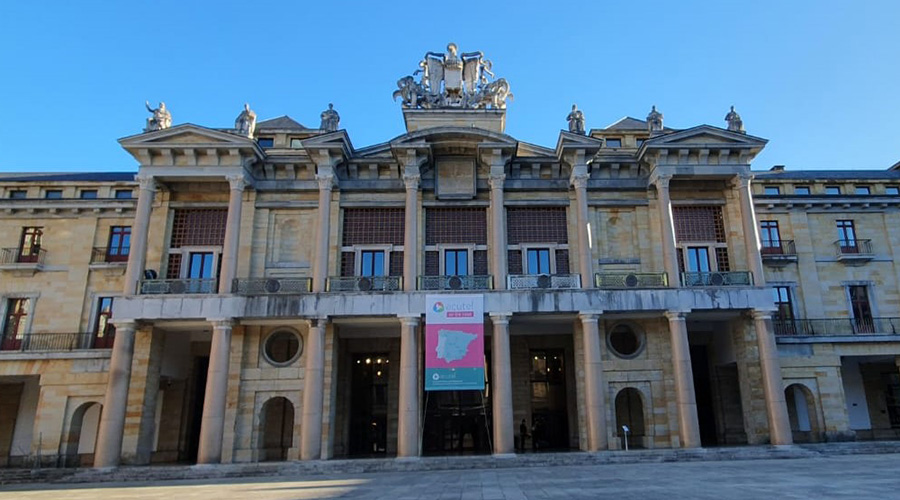Universidad Laboral ACUTEL ON THE ROAD Gijón